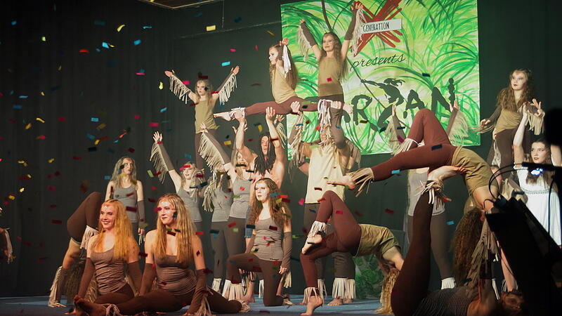 Büttenabende Ludwigsstadt 2026 Nach der Sanierung der Hermann-Söllner-Halle werden die Ludschter Foasenachter in diesem Jahr wieder ihre Gäste begeistern.