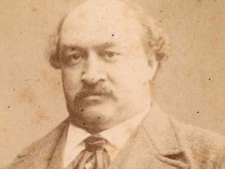 Der Königliche Notar Max Joseph Seelinger, Gründer der Vorläuferorganisation des Frankenwaldvereins. Der Königliche Notar Max Joseph Seelinger, Gründer der Vorläuferorganisation des Frankenwaldvereins.
