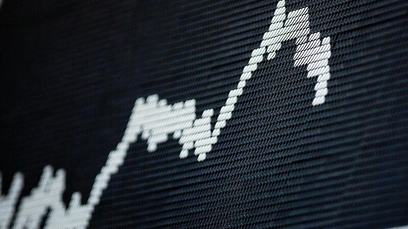 Mit dem Sonderverm&ouml;gen soll auch der deutschen Wirtschaft auf die Beine geholfen werden. Jetzt sind mutige Entscheidungen gefragt, findet unsere Autorin Margit Hufnagel.