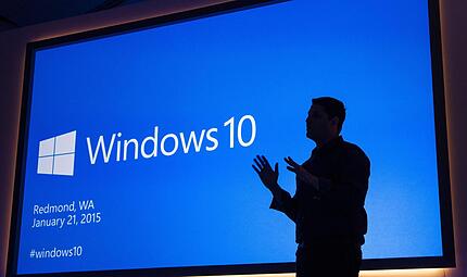 Windows 10 hat ausgedient, wer das veraltete Microsoft-Betriebssystem immer noch nutzt, geht ein gro&szlig;es Sicherheitsrisiko ein.