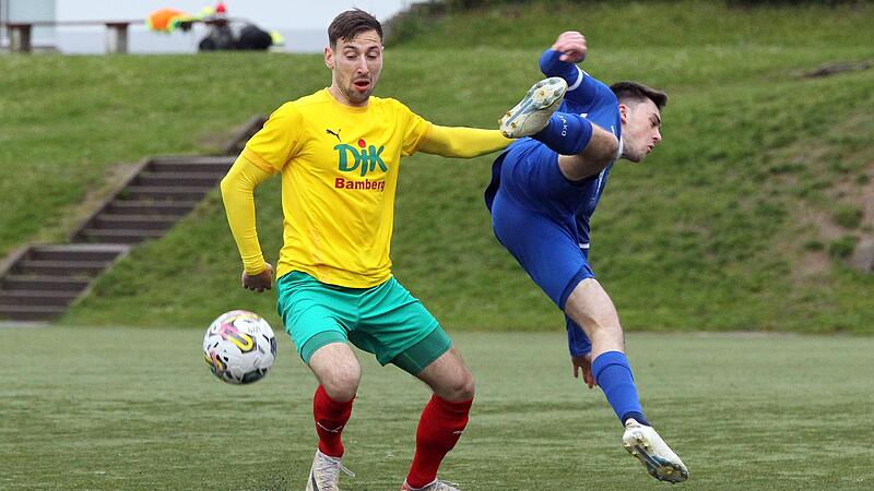 Philipp Hörnes (links) und die DJK Don Bosco Bamberg haben sich am Freitagabend in der Landesliga Nordwest mit einem enttäuschenden 1:1-Unentschieden vom TSV Unterpleichfeld getrennt. Philipp Hörnes (links) und die DJK Don Bosco Bamberg haben sich am Freitagabend in der Landesliga Nordwest mit einem enttäuschenden 1:1-Unentschieden vom TSV Unterpleichfeld getrennt.