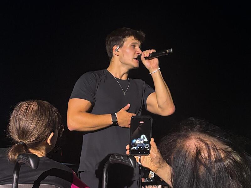Wincent Weiss beim Open Air in Bad Kissingen