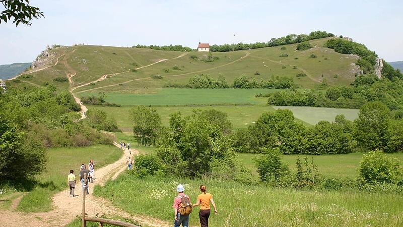 Das Walberla in der Fr&auml;nkischen Schweiz ist ein beliebtes Ausflugsziel.Forchheim & Fr&auml;nkische Schweiz