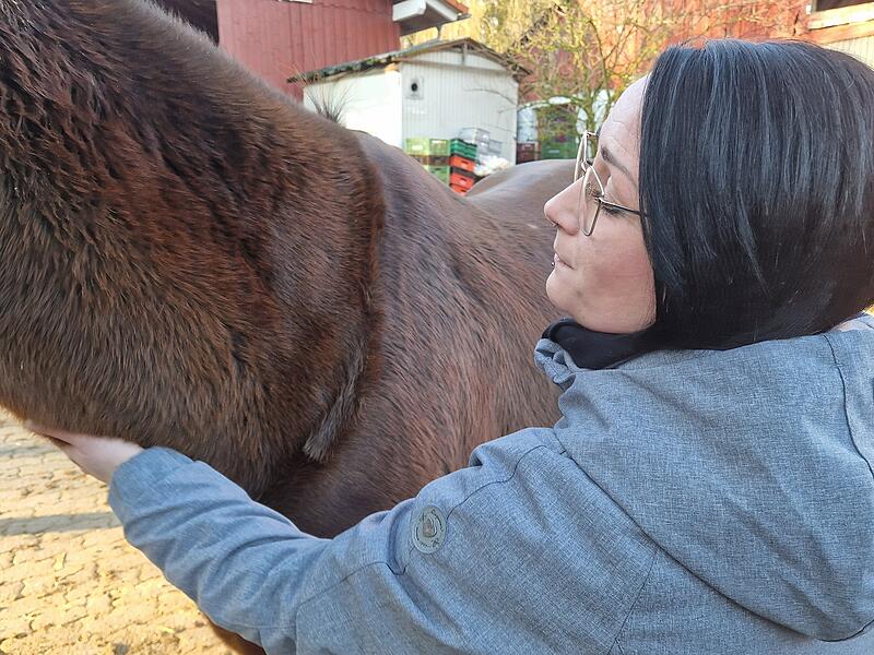 Ehrenamtliche Helferin auf der Lucky-Stable-Ranch