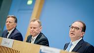 Appell an Innenminister: Mehr Schutz vor rechter Gewalt