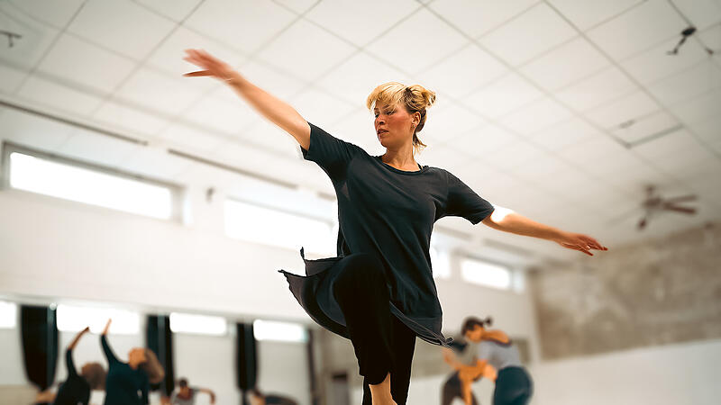 Johanna Knefelkamp hat es sich in ihrer Geburtsstadt Bamberg zur Aufgabe gemacht, Menschen f&uuml;r den zeitgen&ouml;ssischen Tanz zu begeistern.