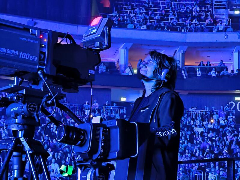 Anja Funk hinter der Kamera: ihr Traumjob.