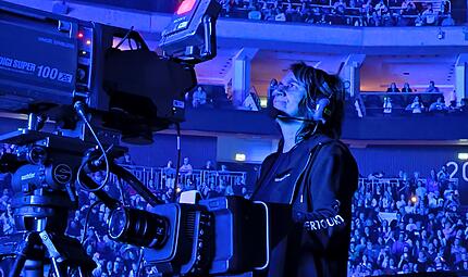 Anja Funk hinter der Kamera: ihr Traumjob.