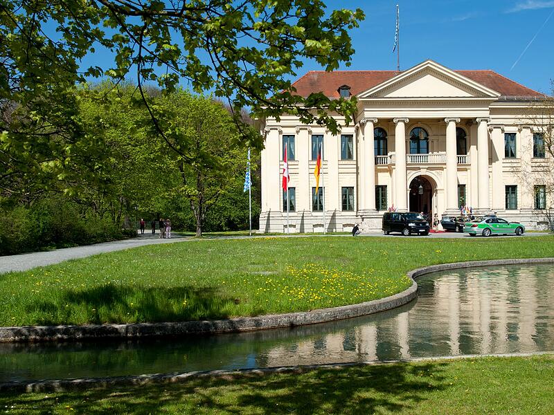 Prinz-Carl-Palais