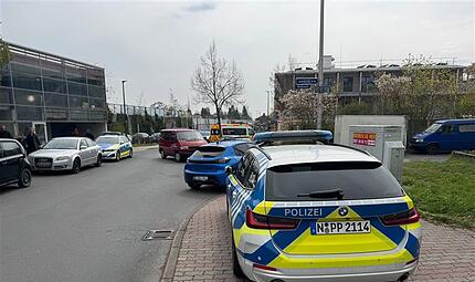 Ein 63-j&auml;hriger Mann ist am Montagmittag, 13. April, in Erlangen gestorben. Die Polizei ermittelt wegen eines T&ouml;tungsdelikts.