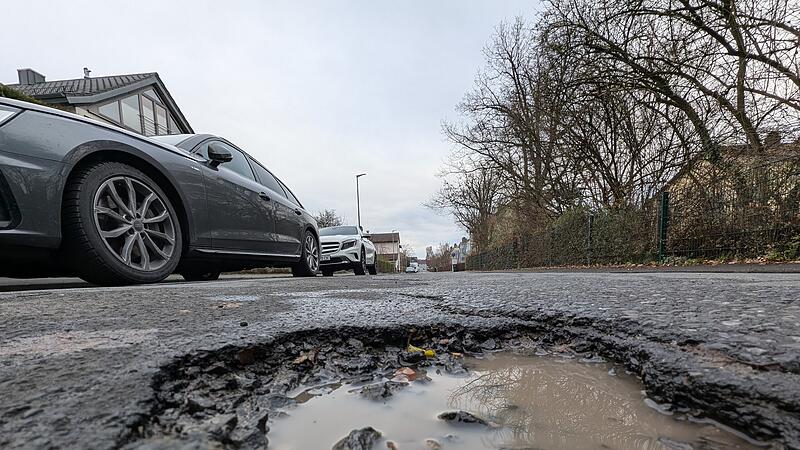 Seit Jahren ist ein Neubau der Bammersdorfer Straße in Forchheim überfällig. Nun schreiten die Planungen voran. Dies bringen aber auch Herausforderungen mit sich.