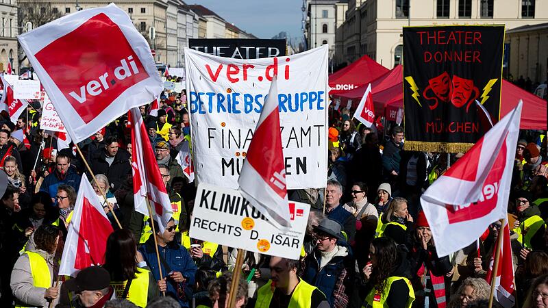 Warnstreik der Gewerkschaften - M&uuml;nchen