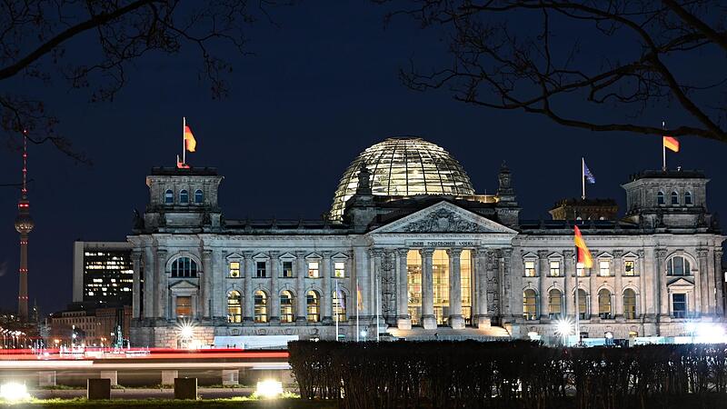In der entscheidenden Haushaltswoche beraten die Kassenwarte der Fraktionen bis in die Nacht.