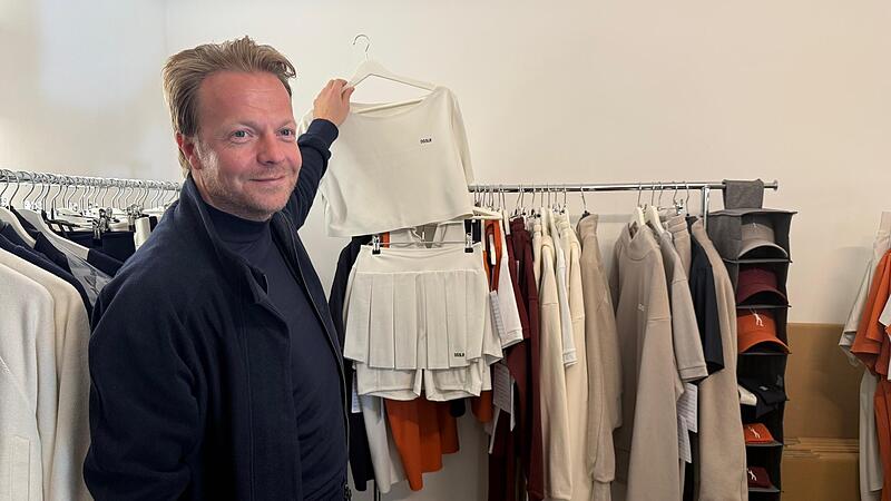 Christoph Dassler aus Herzogenaurach stellt seine eigene Sportmodemarke vor.