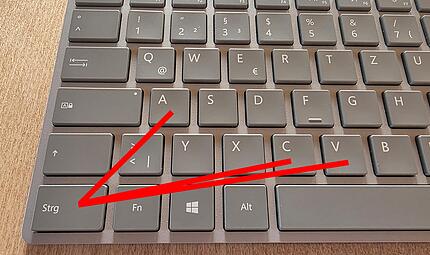 Die Strg-Taste spielt, zum Beispiel in Kombination mit den Buchstaben A, C und V, eine wichtige Rolle bei den Tastenkombinationen.