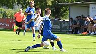 Ein Bild aus der vergangenen Saison, als sich der SC Sylvia Ebersdorf um Kevin Hartmann (in Weiß, inzwischen wieder beim TSV Mönchröden II) zwei Mal mit  Hirschaid duellierte.