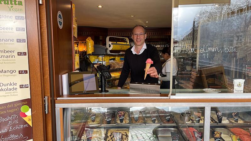 Inhaber des Eiscaf&egrave;s Bassanese Mirco Biasini