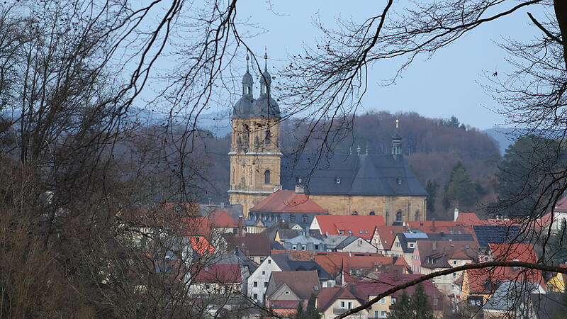 Gößweinstein: BasilikaForchheim & Fränkische Schweiz Kurz bevor ich Gößweinstein betrete, sichte ich bereits die Basilika.