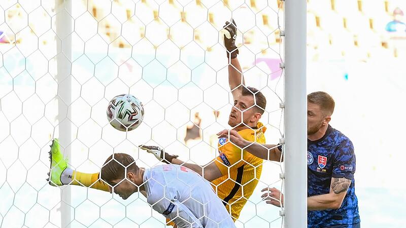 Der slowakische Torh&uuml;ter Martin Dubravka erzielte eines der kuriosesten  Eigentore der EM-Geschichte. Wir nehmen das zum Anlass und  stellen vier sehenswerte Eigentore aus Franken vor.