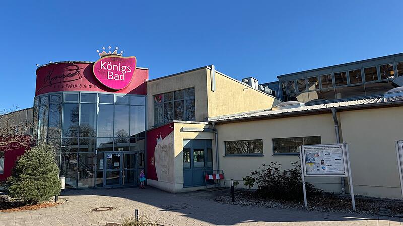 Die Sanierung des Königsbads soll wie geplant weitergehen, der Umbau für die Attraktivierung hingegen ist vorerst aufgehobenForchheim & Fränkische Schweiz Die Sanierung des Königsbads soll wie geplant weitergehen, der Umbau für die Attraktivierung hingegen ist vorerst aufgehoben.