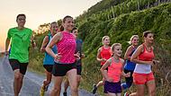 Sogar durch Weinberge kommen Sportler zum Beispiel beim Abt-Degen-Lauf. Wo die Profis schon professionell unterwegs sind, können sich bald auch die Teilnehmer des „Run and Fun“ im Laufparadies richtig gut bewegen.