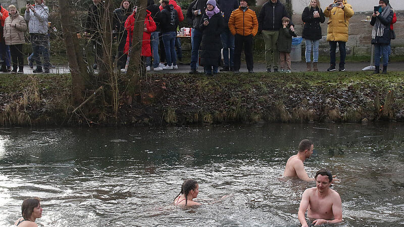 Neujahrsschwimmen in Stöppach