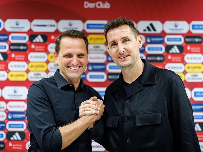 Miroslav Klose (r) und Joti Chatzialexiou