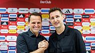 Miroslav Klose (r) und Joti Chatzialexiou