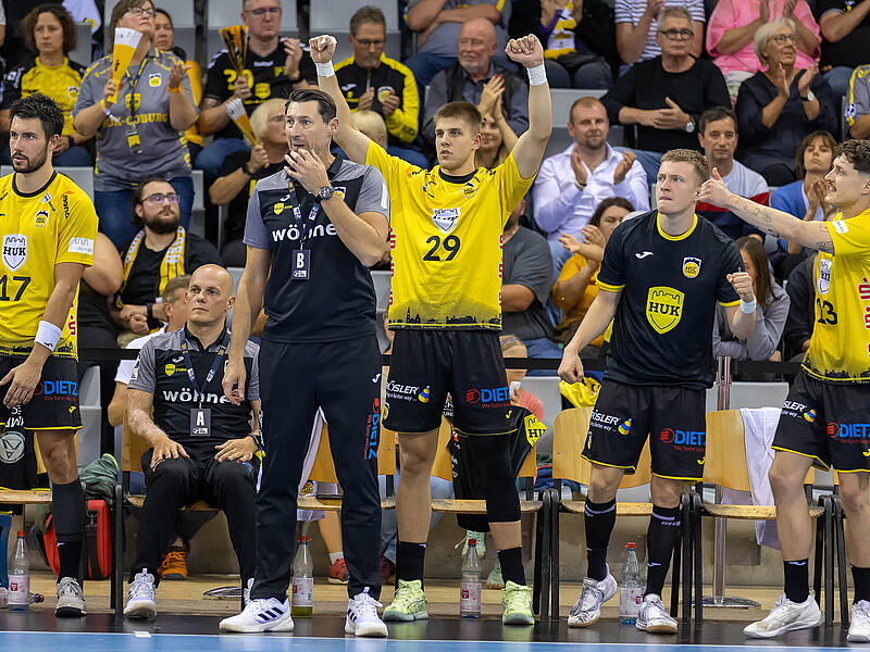 HSC-Trainer Anel Mahmutefendic haderte mit der Leistung seiner Coburger beim Auftakt gegen Hagen.