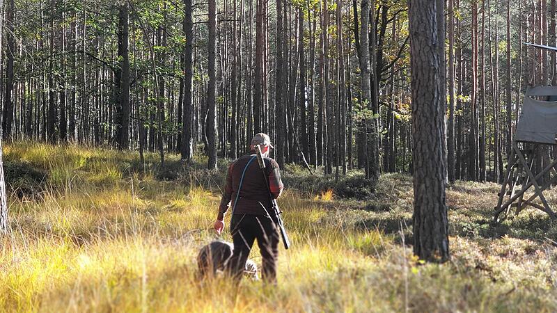 Quo vadis, Jagd? Die Kreisgruppe Coburg des BJV sieht sich im 76. Jahr ihres Bestehens großen Herausforderungen gegenüber. Quo vadis, Jagd? Die Kreisgruppe Coburg des BJV sieht sich im 76. Jahr ihres Bestehens großen Herausforderungen gegenüber.