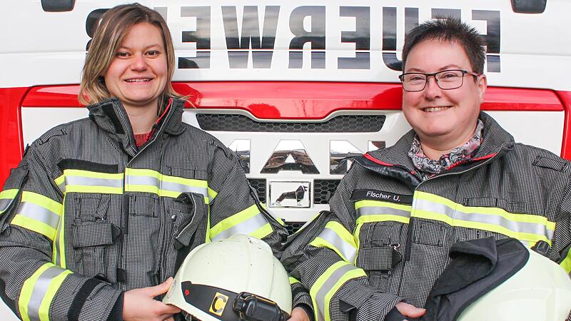 Ute Fischer und Julia Woiton sehen in ihrem  Dienst bei der Feuerwehr H&ouml;chstadt auch eine Vorbildfunktion.