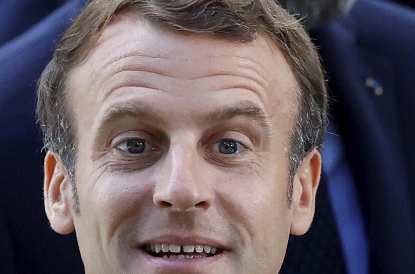 Emmanuel Macron erhält Unterstützung von mehreren Strömungen der politischen Mitte – auch Ex-Premierminister Édouard Philippe (hinten) ist mit von der Partie.