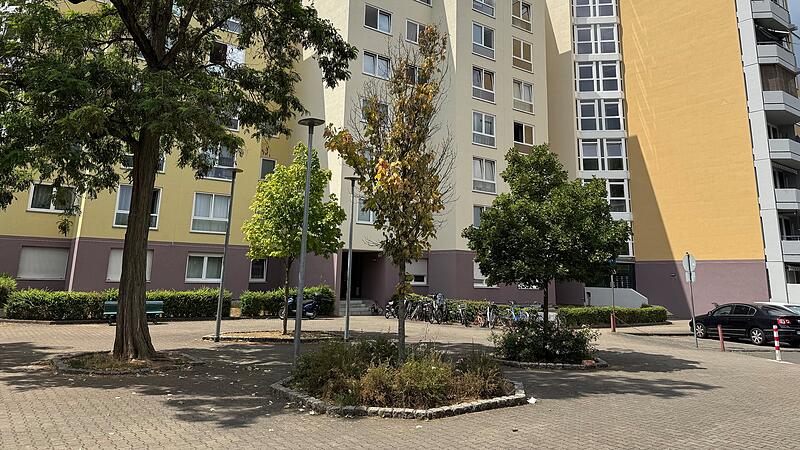 Seit über sechs Monaten müssen die Mieter hier in der Forchheimer Regnitzstraße mit Legionellen lebenForchheim & Fränkische Schweiz Seit über sechs Monaten müssen die Mieter hier in der Forchheimer Regnitzstraße mit Legionellen leben.