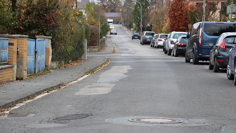 Die Sanierung der St.-Georg-Stra&szlig;e in H&ouml;chstadt ist noch in diesem Jahr fest eingeplant. F&uuml;r 1,3 Millionen Euro sind die Arbeiten bereits vergeben.