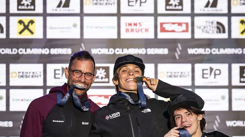Der Kulmbacher Phil Hrozek belegte beim Kletter-Weltcup in Innsbruck den 2. Platz hinter Brayden Butler (Mitte) und vor Benjamin Mayforth (rechts). Der Kulmbacher Phil Hrozek belegte beim Kletter-Weltcup in Innsbruck den 2. Platz hinter Brayden Butler (Mitte) und vor Benjamin Mayforth (rechts).