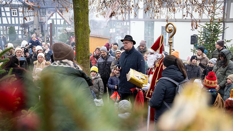F&uuml;r den besucherst&auml;rksten Moment sorgte der Besuch des Nikolaus.