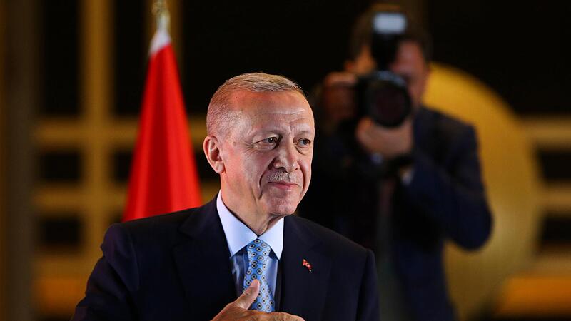 Recep Tayyip Erdogan, Präsident der Türkei. Gibt es eine Verbindung der neuen Partei DAVA nach Ankara?