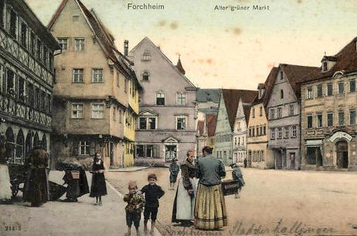 Der Einkauf am &bdquo;Gr&uuml;nen Markt&ldquo; in Forchheim war f&uuml;r Dienstm&auml;dchen eine g&uuml;nstige Gelegenheit sich auszutauschen. (Ansichtskarte).Forchheim & Fr&auml;nkische Schweiz