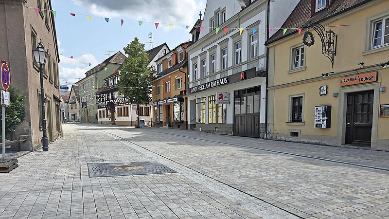 Im Ortskern in Burgebrach besteht erheblicher Bedarf für eine Parkraumregelung.