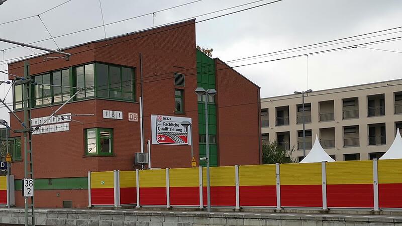Im Jahr 2017 ist das alte Stellwerk am Forchheimer Bahnhof außer Betrieb gegangen. Nun erhält das Gebäude eine neue Verwendung.Forchheim & Fränkische Schweiz Im Jahr 2017 ist das alte Stellwerk am Forchheimer Bahnhof außer Betrieb gegangen. Nun erhält das Gebäude eine neue Verwendung.Forchheim & Fränkische Schweiz