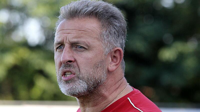 Stefan Hiltl, der erst im Sommer Coach der SpVgg Mühlhausen wurde, ist jetzt vom Kreisligisten entlassen worden. Stefan Hiltl, der erst im Sommer Coach der SpVgg Mühlhausen wurde, ist jetzt vom Kreisligisten entlassen worden.