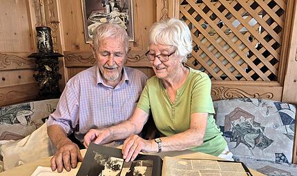 Helga und Arno Hofmann sind nun seit bereits 65 Jahren verheiratet. Sie blicken gerne zurück. Helga und Arno Hofmann sind nun seit bereits 65 Jahren verheiratet. Sie blicken gerne zurück.