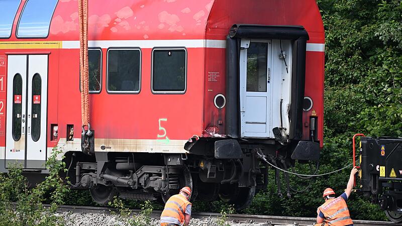 Bergung der letzten Zugteile nach Zugunglück