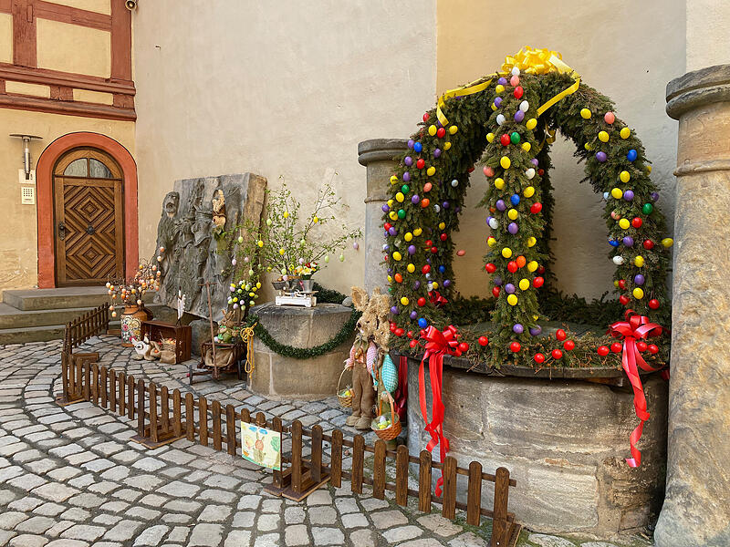 Osterbrunnen Kaiserpfalz ForchheimOsterbrunnen Fr&auml;nkische Schweiz 2025 Teil 2