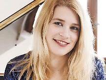 Victoria Pohl spielt Christmas-Jazz.