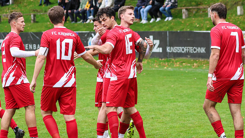 Der FC Kronach hatte am Wochenende viele Gr&uuml;nde zum Jubeln. In Mainroth siegten die Nullachter mit 8:0.