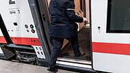 Erste Fahrt mit Fahrg&auml;sten des neuen ICE-L der Deutschen Bahn
