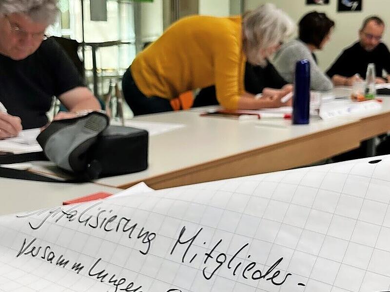 So sieht es aus, wenn Vereinsmitglieder auf ihre Aufgaben vorbereitet werden.