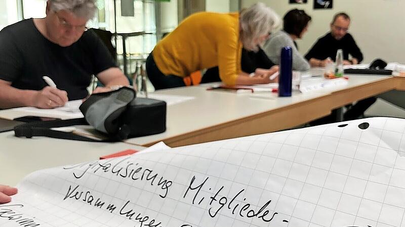 So sieht es aus, wenn Vereinsmitglieder auf ihre Aufgaben vorbereitet werden.