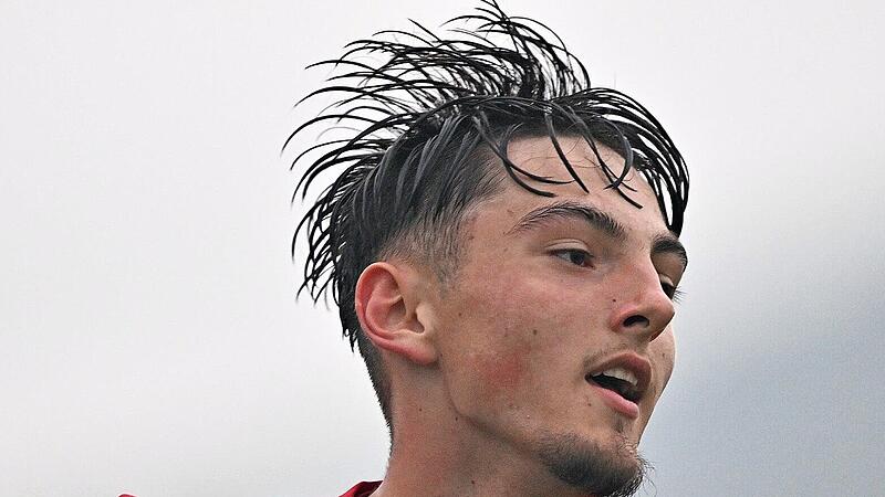 Dustin Forkel bekam beim 1. FC N&uuml;rnberg keinen Anschlussvertrag und wechselt abl&ouml;sefrei zu Rot-Wei&szlig; Erfurt.